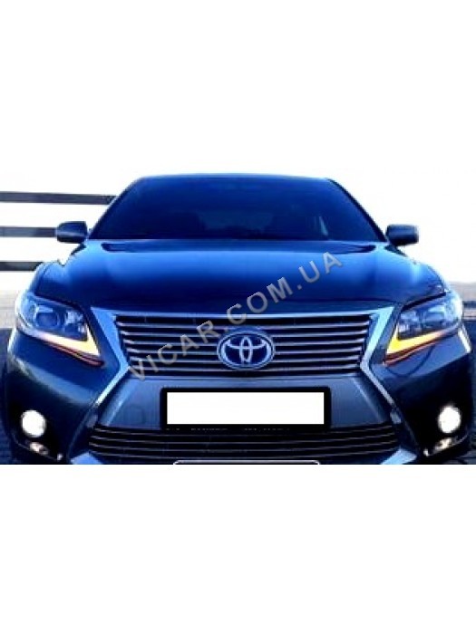 Бампер передний с решеткой и оптикой Camry 40